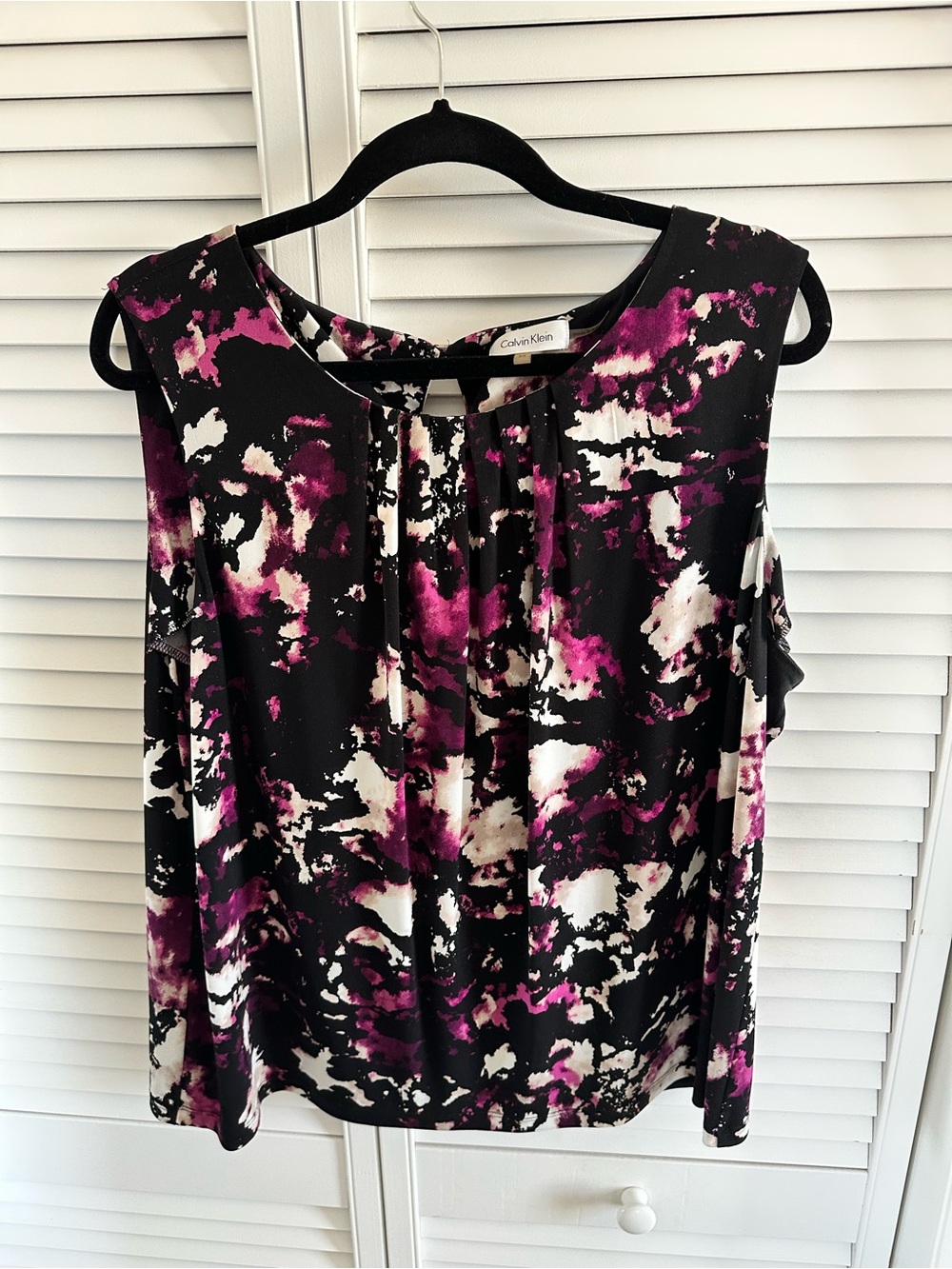 Calvin Klein Black and Magenta Printed Sleeveless Top